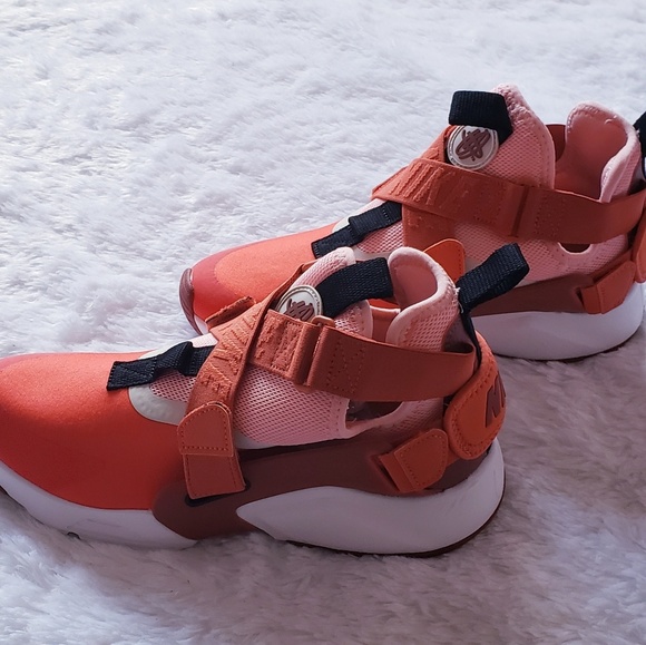 New Youth Nike Huarache City GS. - Picture 7 of 7